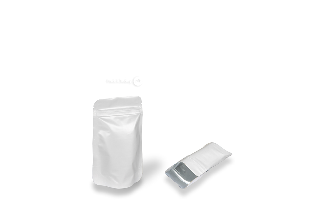 Valkoiset pystypussi - 85 x 145 x 50 mm, 100 ml