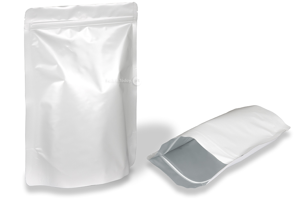 Valkoiset pystypussi - 200 x 300 x 100 mm, 1800 ml